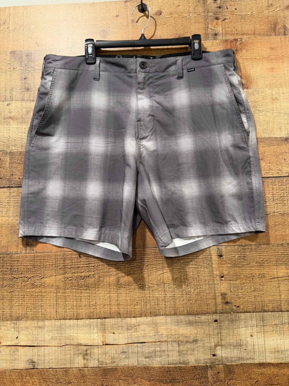 Hurley Men's Phantom Gray Plaid Flat Front Shorts